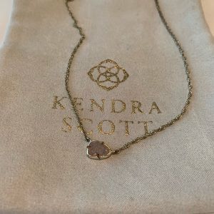Kendra Scott necklace